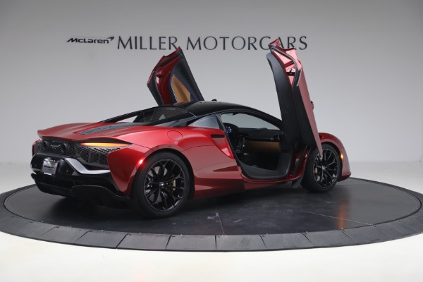 Used 2024 McLaren Artura TechLux for sale $182,900 at Rolls-Royce Motor Cars Greenwich in Greenwich CT 06830 18