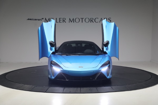 Used 2024 McLaren Artura Performance for sale $182,900 at Rolls-Royce Motor Cars Greenwich in Greenwich CT 06830 13