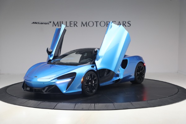 Used 2024 McLaren Artura Performance for sale $182,900 at Rolls-Royce Motor Cars Greenwich in Greenwich CT 06830 14
