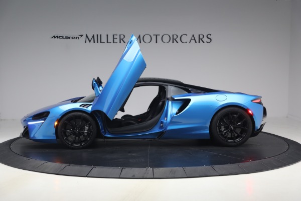 Used 2024 McLaren Artura Performance for sale $182,900 at Rolls-Royce Motor Cars Greenwich in Greenwich CT 06830 15