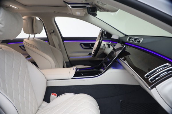 Used 2026 Mercedes-Benz S-Class S 580 4MATIC for sale $125,900 at Rolls-Royce Motor Cars Greenwich in Greenwich CT 06830 21