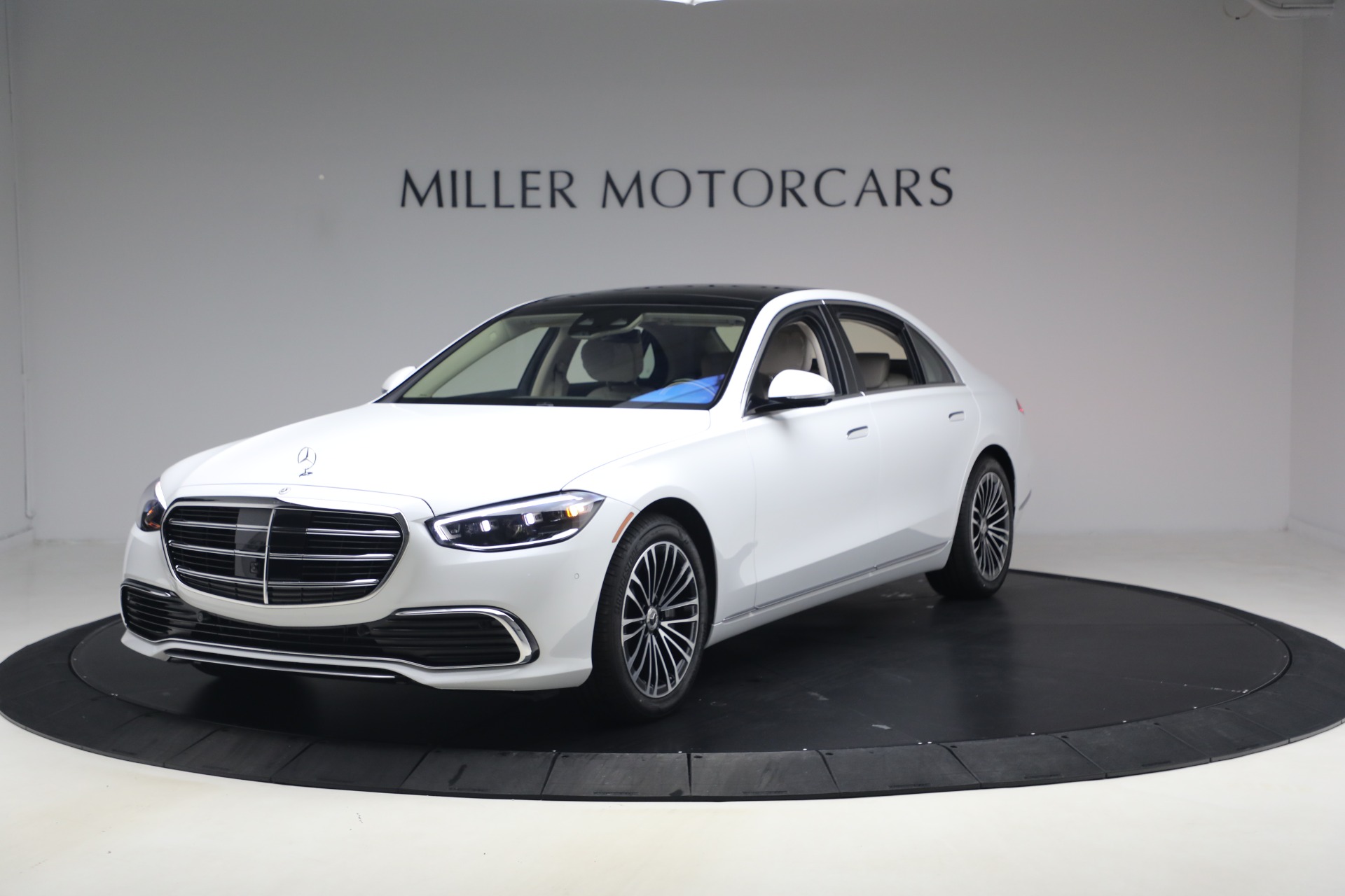 Used 2026 Mercedes-Benz S-Class S 580 4MATIC for sale $125,900 at Rolls-Royce Motor Cars Greenwich in Greenwich CT 06830 1