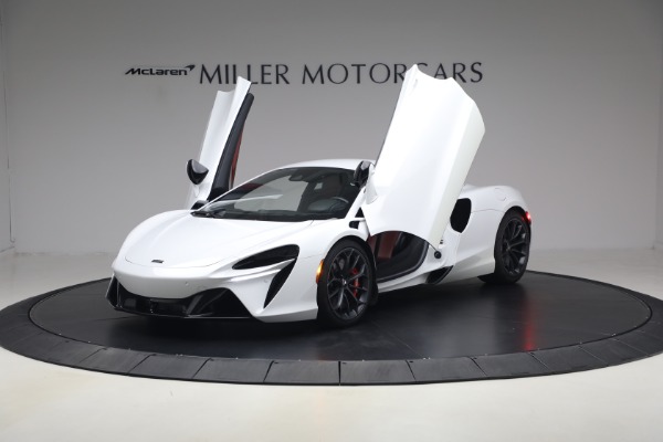 Used 2023 McLaren Artura TechLux for sale $164,900 at Rolls-Royce Motor Cars Greenwich in Greenwich CT 06830 14