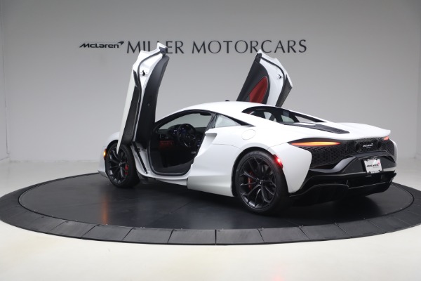 Used 2023 McLaren Artura TechLux for sale $164,900 at Rolls-Royce Motor Cars Greenwich in Greenwich CT 06830 16