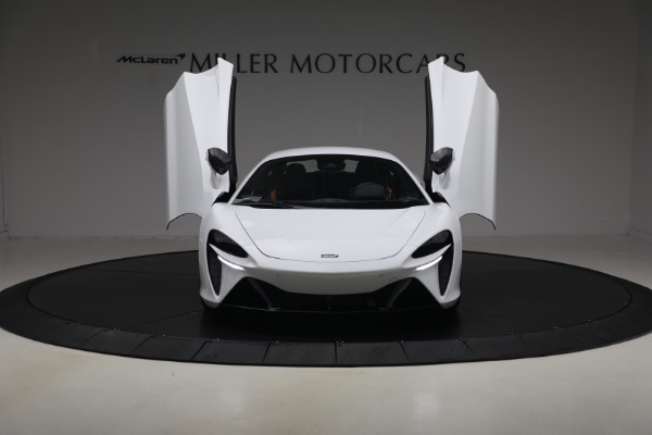 Used 2023 McLaren Artura Performance for sale $164,900 at Rolls-Royce Motor Cars Greenwich in Greenwich CT 06830 13