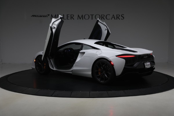 Used 2023 McLaren Artura Performance for sale $164,900 at Rolls-Royce Motor Cars Greenwich in Greenwich CT 06830 16