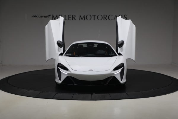 Used 2023 McLaren Artura Performance for sale $164,900 at Rolls-Royce Motor Cars Greenwich in Greenwich CT 06830 21