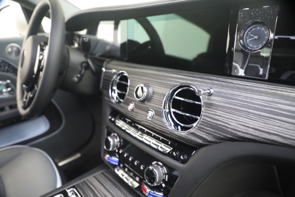 Used 2026 Rolls-Royce Spectre for sale $405,900 at Rolls-Royce Motor Cars Greenwich in Greenwich CT 06830 28