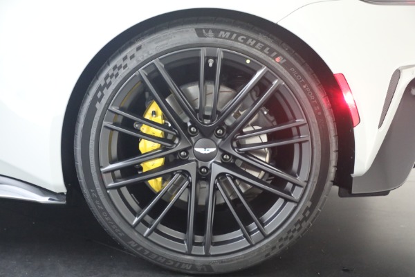 New 2026 Aston Martin Vantage S Roadster for sale $261,400 at Rolls-Royce Motor Cars Greenwich in Greenwich CT 06830 28