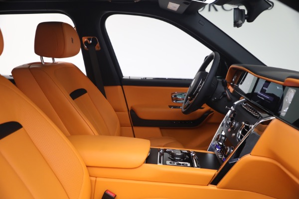 New 2026 Rolls-Royce Cullinan for sale $414,900 at Rolls-Royce Motor Cars Greenwich in Greenwich CT 06830 21