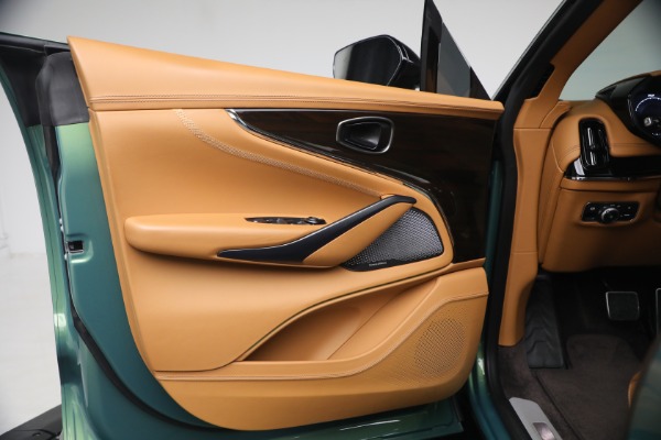 Used 2025 Aston Martin DBX 707 for sale $214,900 at Rolls-Royce Motor Cars Greenwich in Greenwich CT 06830 13