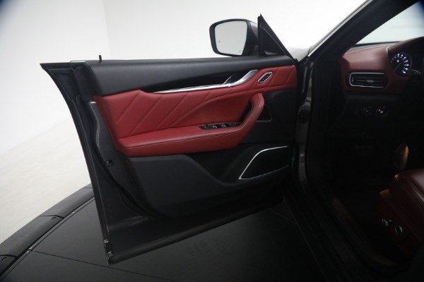 Used 2022 Maserati Levante GT for sale $42,900 at Rolls-Royce Motor Cars Greenwich in Greenwich CT 06830 22