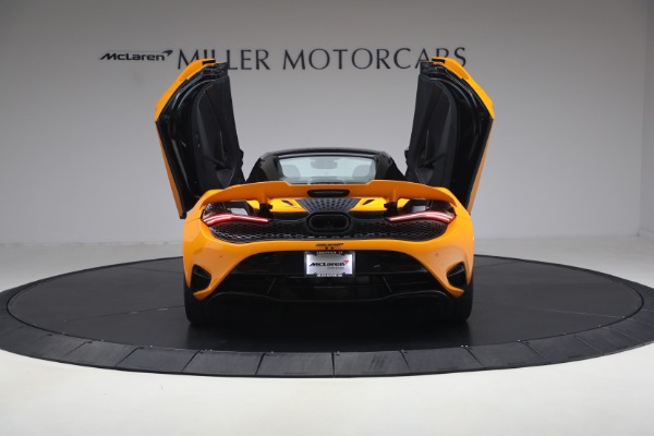 Used 2025 McLaren 750S Spider Performance for sale $369,900 at Rolls-Royce Motor Cars Greenwich in Greenwich CT 06830 17