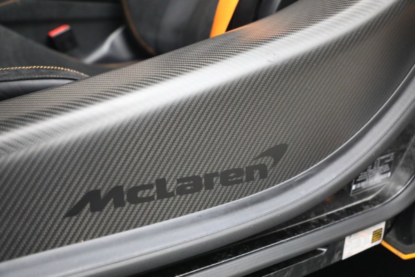 Used 2025 McLaren 750S Spider Performance for sale $369,900 at Rolls-Royce Motor Cars Greenwich in Greenwich CT 06830 28