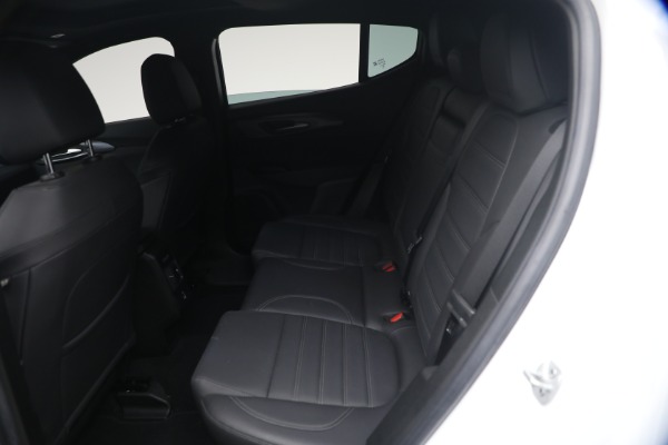 Used 2024 Alfa Romeo Tonale Hybrid Ti for sale $28,900 at Rolls-Royce Motor Cars Greenwich in Greenwich CT 06830 17