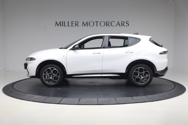 Used 2024 Alfa Romeo Tonale Hybrid Ti for sale $28,900 at Rolls-Royce Motor Cars Greenwich in Greenwich CT 06830 3