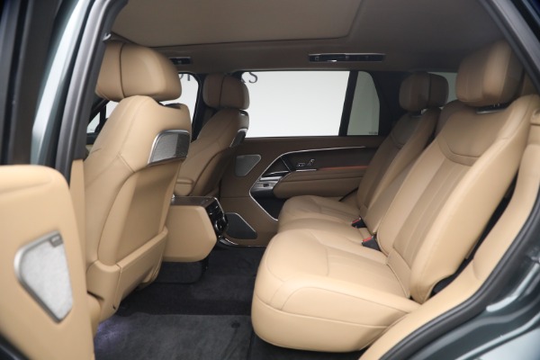 Used 2025 Land Rover Range Rover P530 Autobiography LWB for sale $153,900 at Rolls-Royce Motor Cars Greenwich in Greenwich CT 06830 16