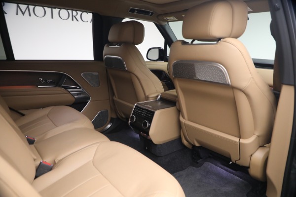 Used 2025 Land Rover Range Rover P530 Autobiography LWB for sale $153,900 at Rolls-Royce Motor Cars Greenwich in Greenwich CT 06830 23