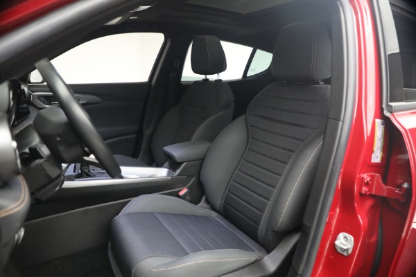 Used 2024 Alfa Romeo Tonale Hybrid Ti for sale $29,900 at Rolls-Royce Motor Cars Greenwich in Greenwich CT 06830 16