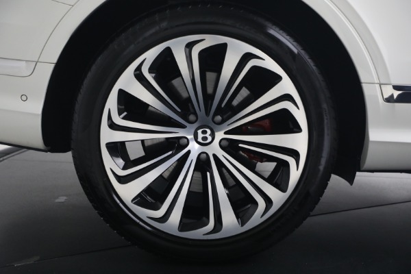 Used 2022 Bentley Bentayga V8 for sale $137,900 at Rolls-Royce Motor Cars Greenwich in Greenwich CT 06830 16