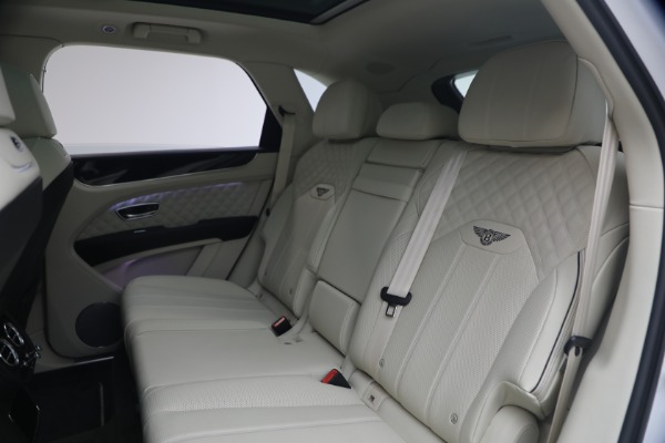 Used 2022 Bentley Bentayga V8 for sale $137,900 at Rolls-Royce Motor Cars Greenwich in Greenwich CT 06830 24