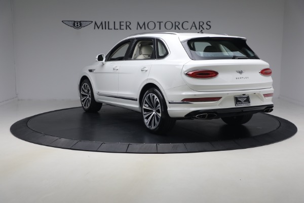 Used 2022 Bentley Bentayga V8 for sale $137,900 at Rolls-Royce Motor Cars Greenwich in Greenwich CT 06830 5