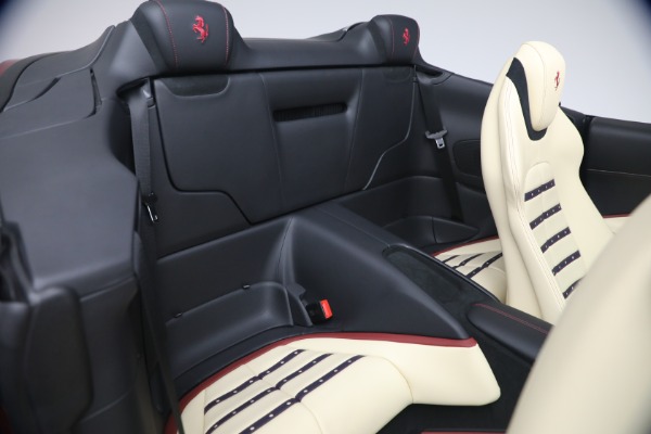 Used 2025 Ferrari Roma Spider for sale $317,900 at Rolls-Royce Motor Cars Greenwich in Greenwich CT 06830 18