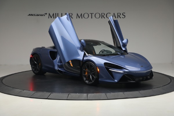 New 2026 McLaren Artura Spider Performance for sale $336,300 at Rolls-Royce Motor Cars Greenwich in Greenwich CT 06830 20