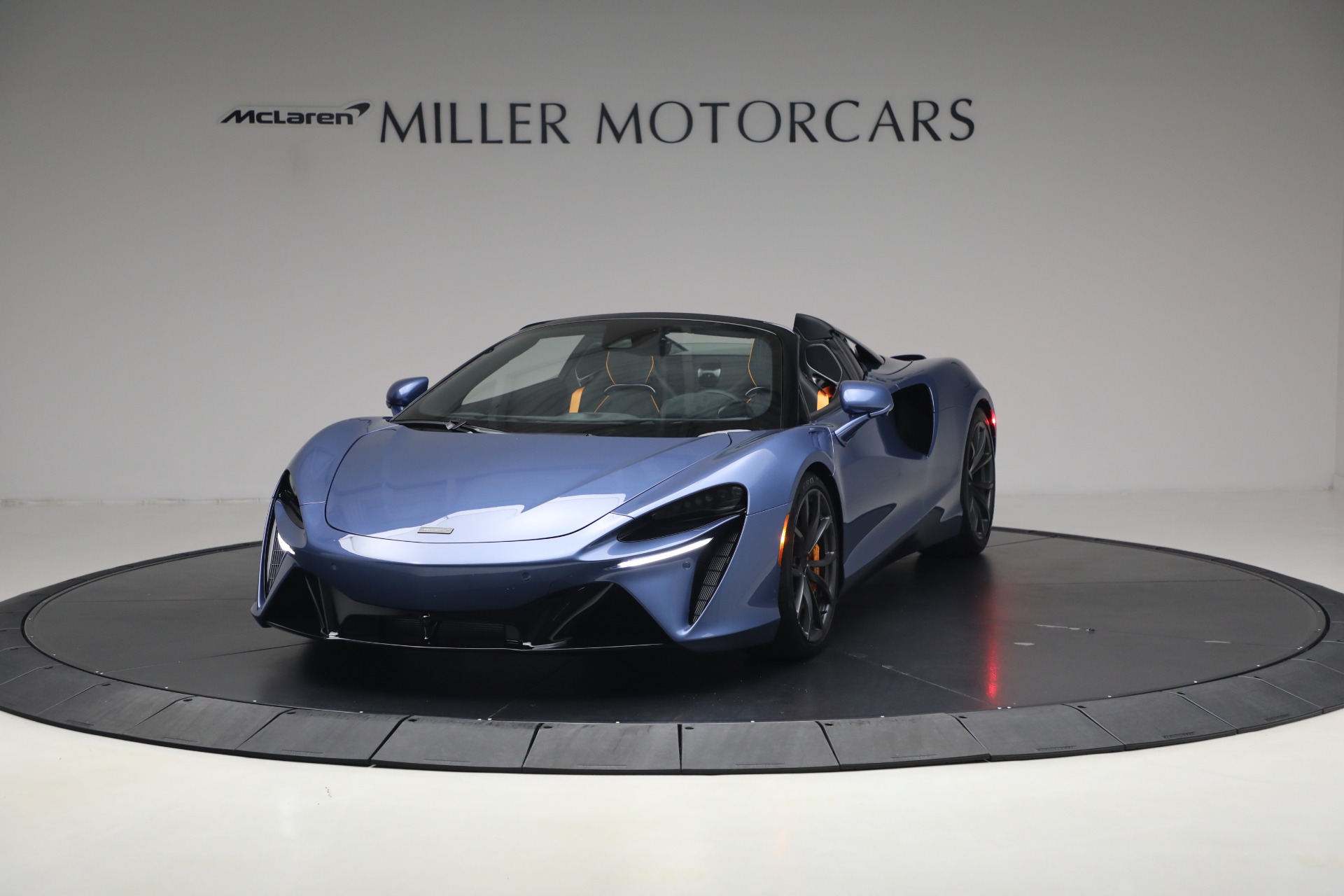 New 2026 McLaren Artura Spider Performance for sale $336,300 at Rolls-Royce Motor Cars Greenwich in Greenwich CT 06830 1