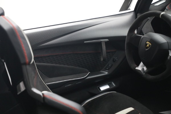Used 2017 Lamborghini Centenario Roadster for sale $3,995,000 at Rolls-Royce Motor Cars Greenwich in Greenwich CT 06830 22