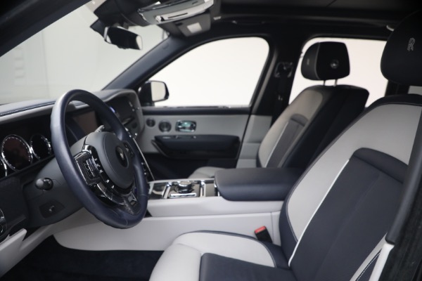 Used 2022 Rolls-Royce Black Badge Cullinan for sale $299,900 at Rolls-Royce Motor Cars Greenwich in Greenwich CT 06830 16