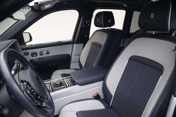 Used 2022 Rolls-Royce Black Badge Cullinan for sale $299,900 at Rolls-Royce Motor Cars Greenwich in Greenwich CT 06830 17