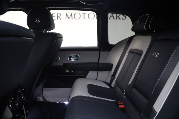Used 2022 Rolls-Royce Black Badge Cullinan for sale $299,900 at Rolls-Royce Motor Cars Greenwich in Greenwich CT 06830 22