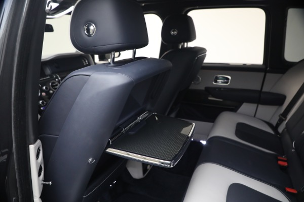 Used 2022 Rolls-Royce Black Badge Cullinan for sale $299,900 at Rolls-Royce Motor Cars Greenwich in Greenwich CT 06830 23