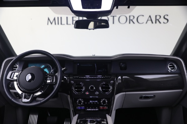 Used 2022 Rolls-Royce Black Badge Cullinan for sale $299,900 at Rolls-Royce Motor Cars Greenwich in Greenwich CT 06830 4