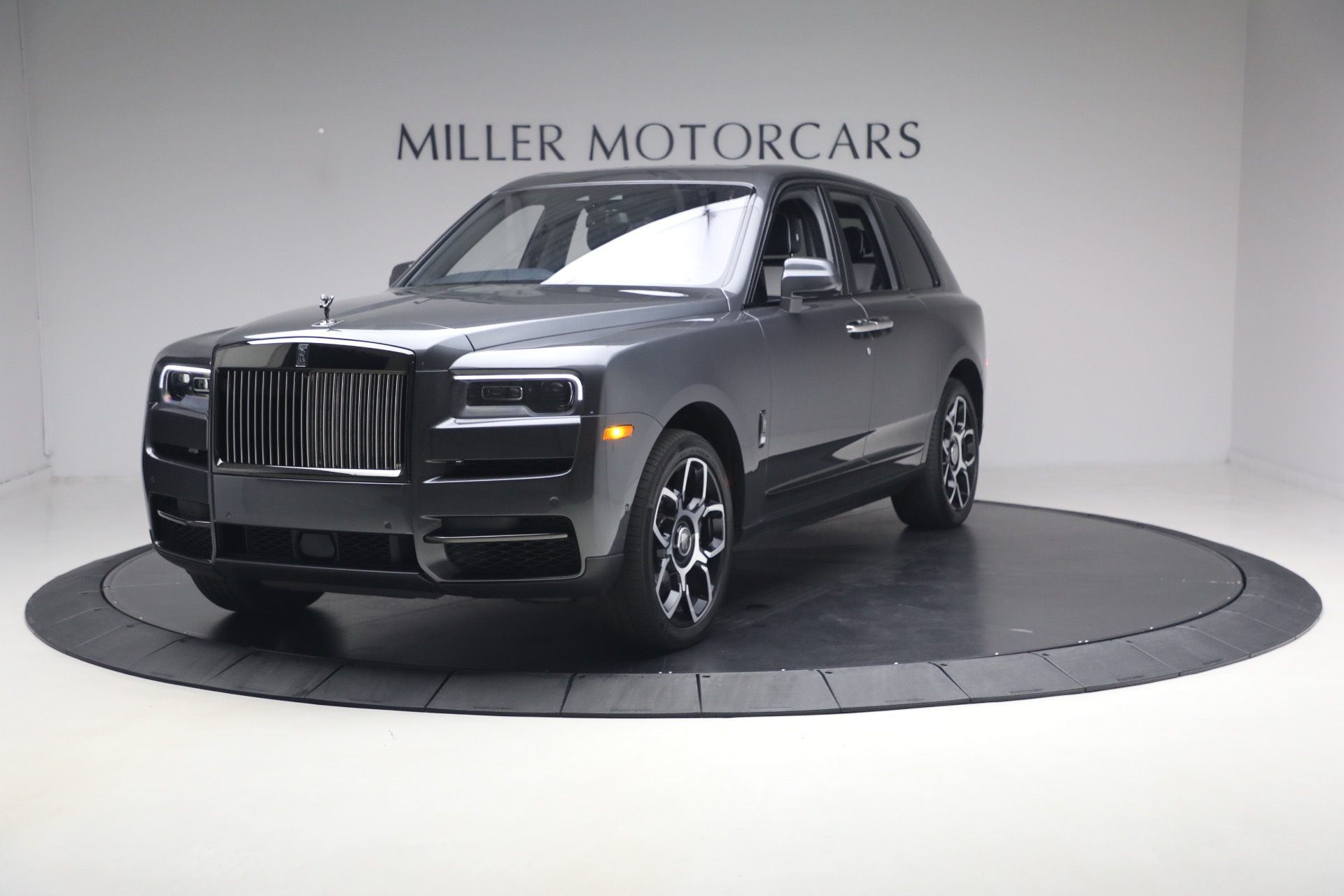 Used 2022 Rolls-Royce Black Badge Cullinan for sale $299,900 at Rolls-Royce Motor Cars Greenwich in Greenwich CT 06830 1
