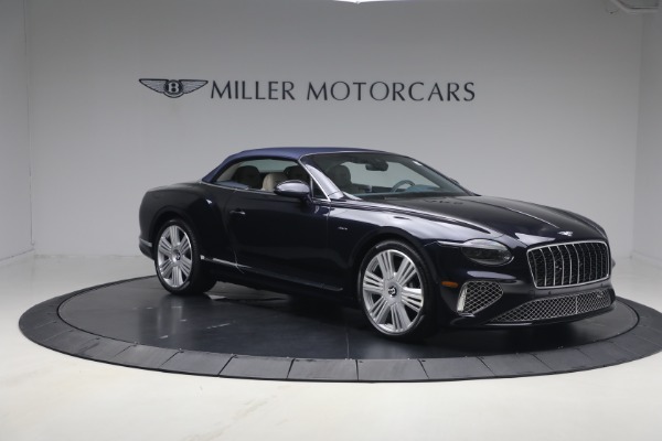 New 2026 Bentley Continental GTC Azure for sale $385,660 at Rolls-Royce Motor Cars Greenwich in Greenwich CT 06830 15