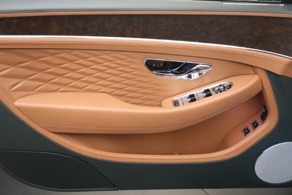 New 2026 Bentley Continental GTC Azure for sale $390,870 at Rolls-Royce Motor Cars Greenwich in Greenwich CT 06830 22