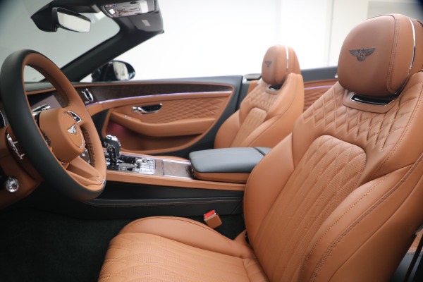 New 2026 Bentley Continental GTC Azure for sale $390,870 at Rolls-Royce Motor Cars Greenwich in Greenwich CT 06830 24