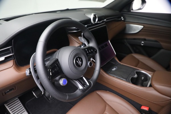 New 2026 Maserati Grecale Modena V6 for sale $97,295 at Rolls-Royce Motor Cars Greenwich in Greenwich CT 06830 16