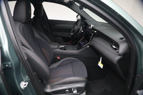 New 2026 Maserati Grecale Modena V6 for sale $96,825 at Rolls-Royce Motor Cars Greenwich in Greenwich CT 06830 16