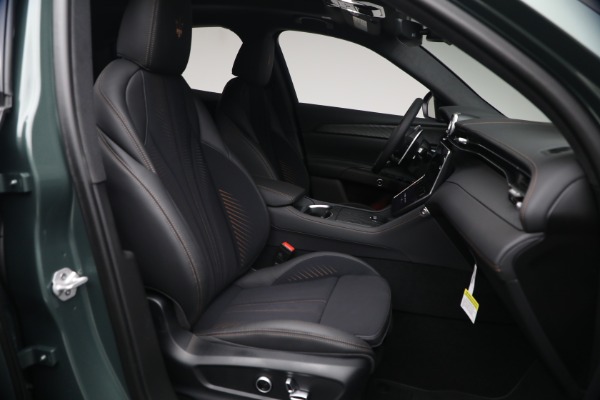 New 2026 Maserati Grecale Modena V6 for sale $96,825 at Rolls-Royce Motor Cars Greenwich in Greenwich CT 06830 17