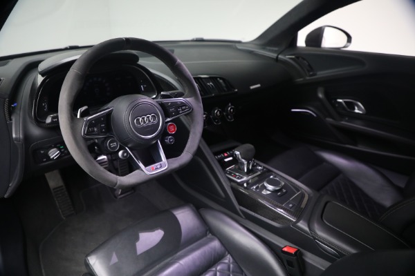Used 2020 Audi R8 5.2 quattro V10 performance for sale $213,900 at Rolls-Royce Motor Cars Greenwich in Greenwich CT 06830 23