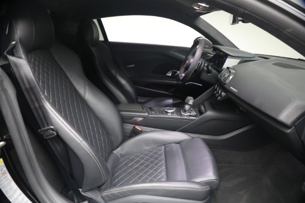 Used 2020 Audi R8 5.2 quattro V10 performance for sale $213,900 at Rolls-Royce Motor Cars Greenwich in Greenwich CT 06830 25