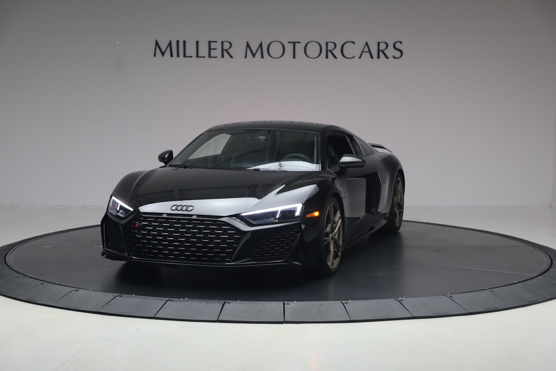 Used 2020 Audi R8 5.2 quattro V10 performance for sale $213,900 at Rolls-Royce Motor Cars Greenwich in Greenwich CT 06830 1