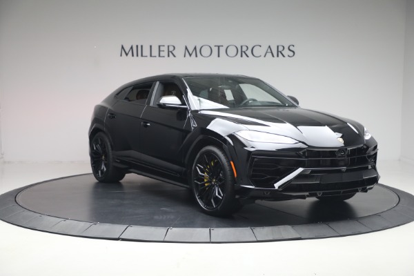 Used 2025 Lamborghini Urus SE for sale $305,900 at Rolls-Royce Motor Cars Greenwich in Greenwich CT 06830 11
