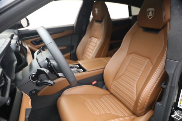 Used 2025 Lamborghini Urus SE for sale $305,900 at Rolls-Royce Motor Cars Greenwich in Greenwich CT 06830 14