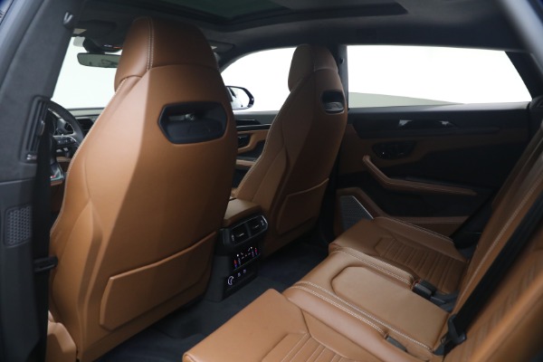 Used 2025 Lamborghini Urus SE for sale $305,900 at Rolls-Royce Motor Cars Greenwich in Greenwich CT 06830 18