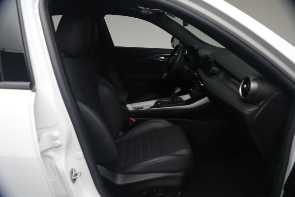 Used 2024 Alfa Romeo Tonale Hybrid Ti for sale $26,900 at Rolls-Royce Motor Cars Greenwich in Greenwich CT 06830 16