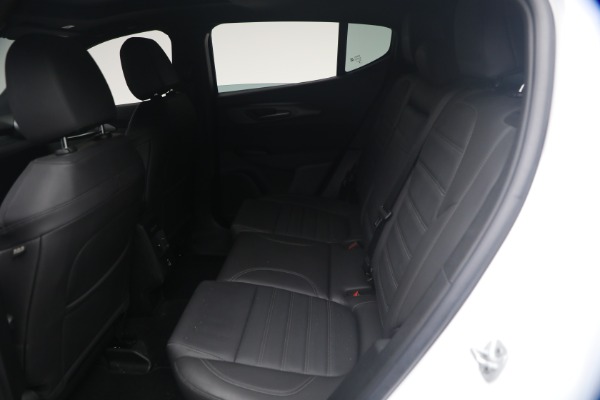 Used 2024 Alfa Romeo Tonale Hybrid Ti for sale $26,900 at Rolls-Royce Motor Cars Greenwich in Greenwich CT 06830 21